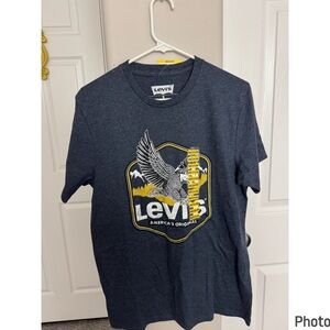 🦅Levi’s Logo Short Sleeve T-Shirt🦅